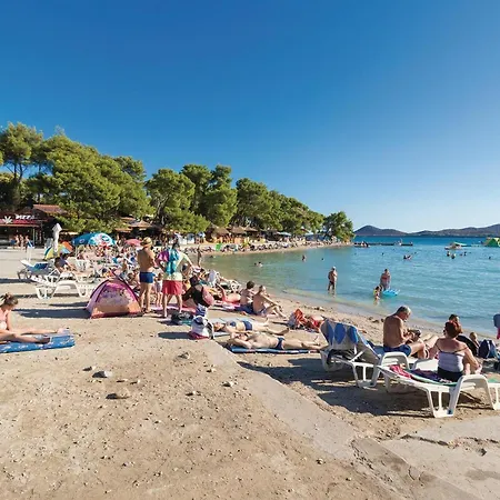 Awesome In アパート